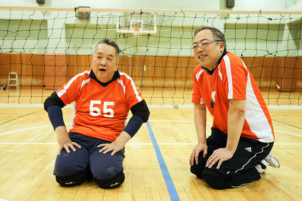 競技の魅力を語ってくれた吉弘章一さん（左）と浅利則之さん